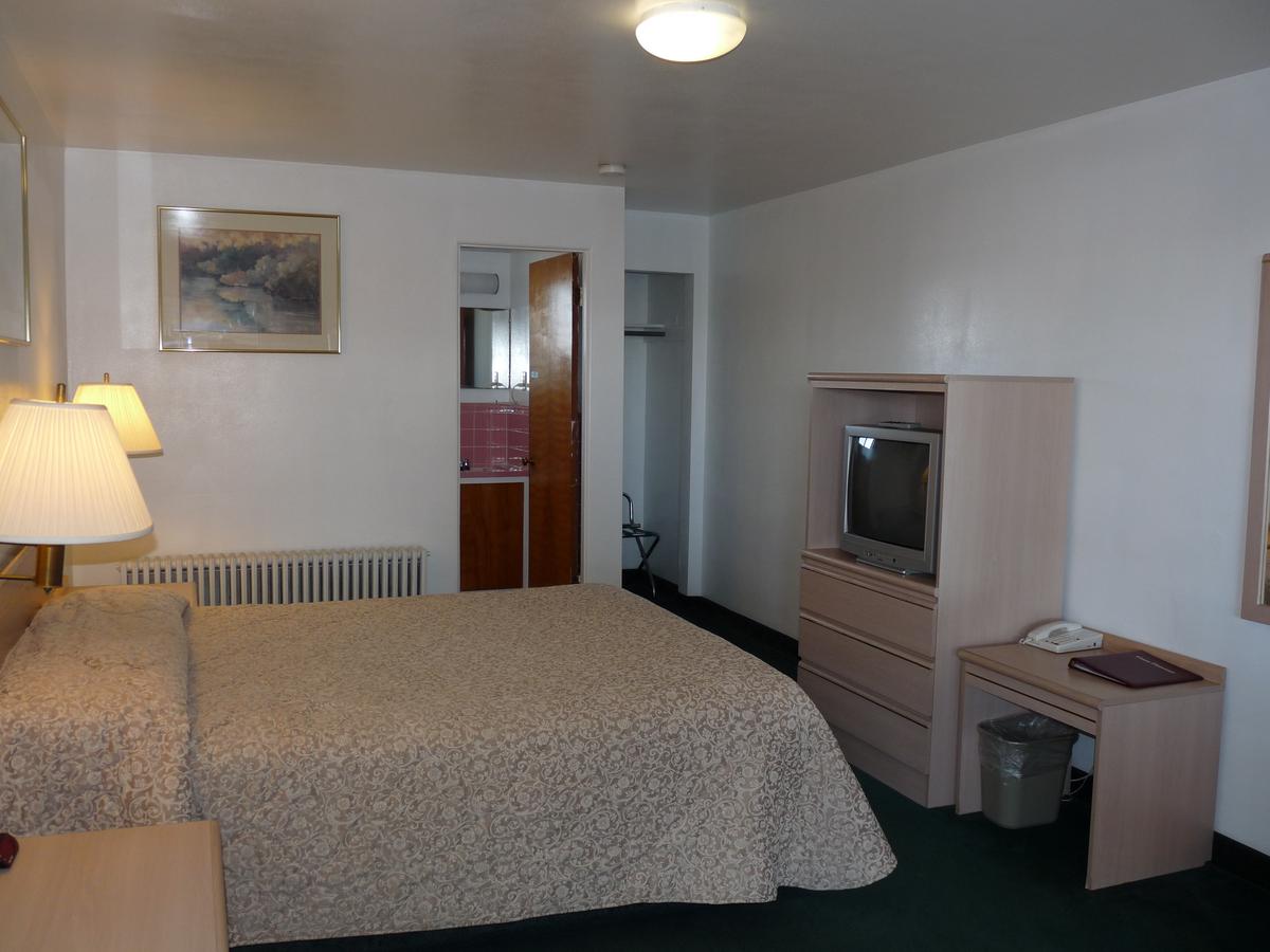 Columbia Inn - thumb 3