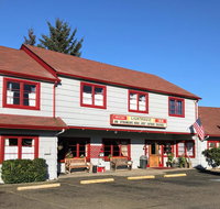 Lighthouse Inn - Accommodation Rooms