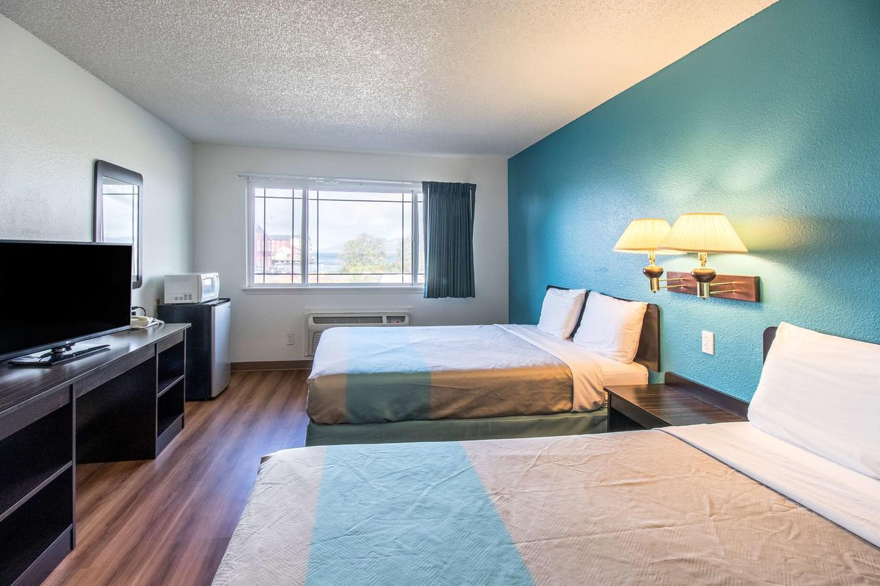 Motel 6 Astoria - thumb 15