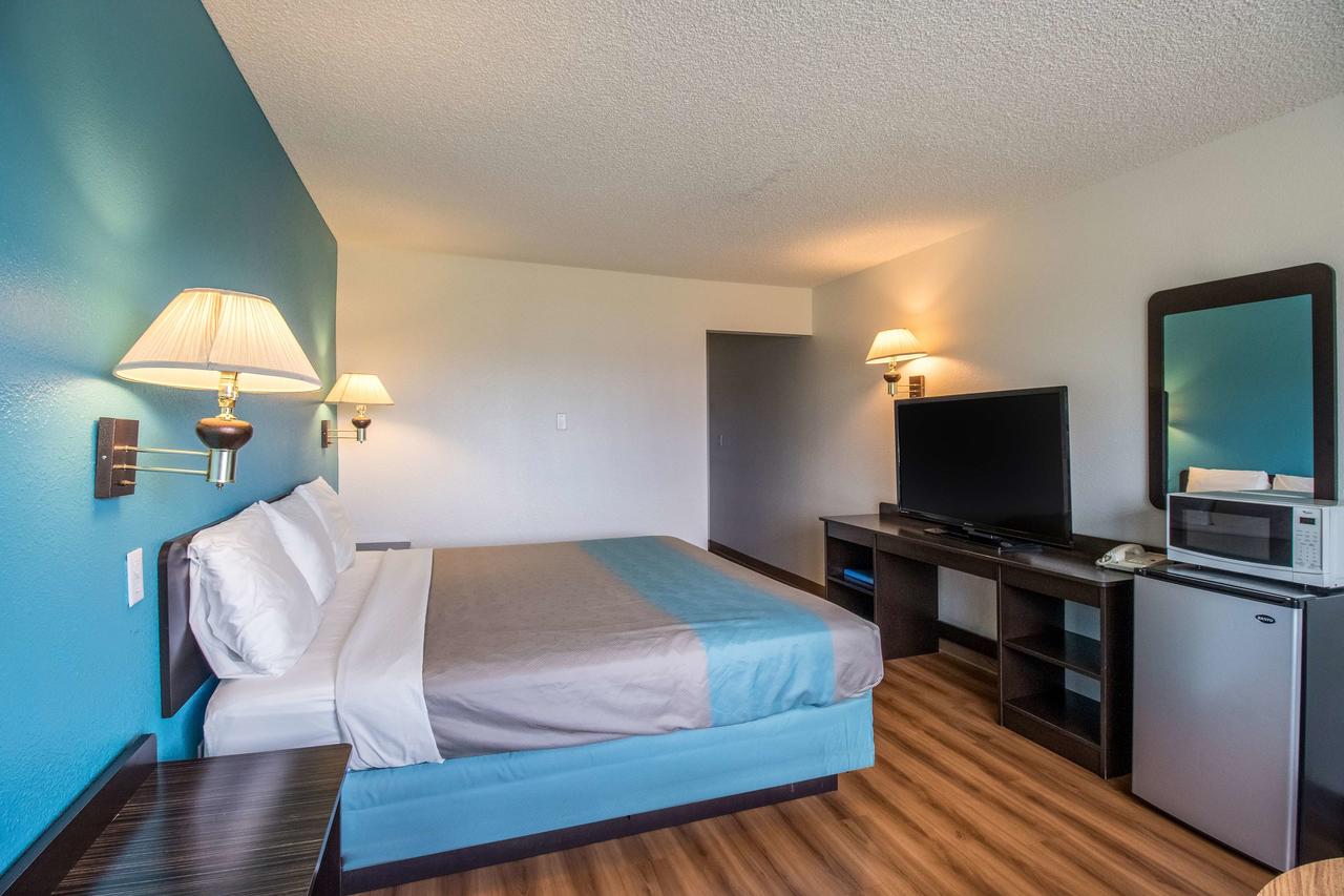 Motel 6 Astoria - thumb 10