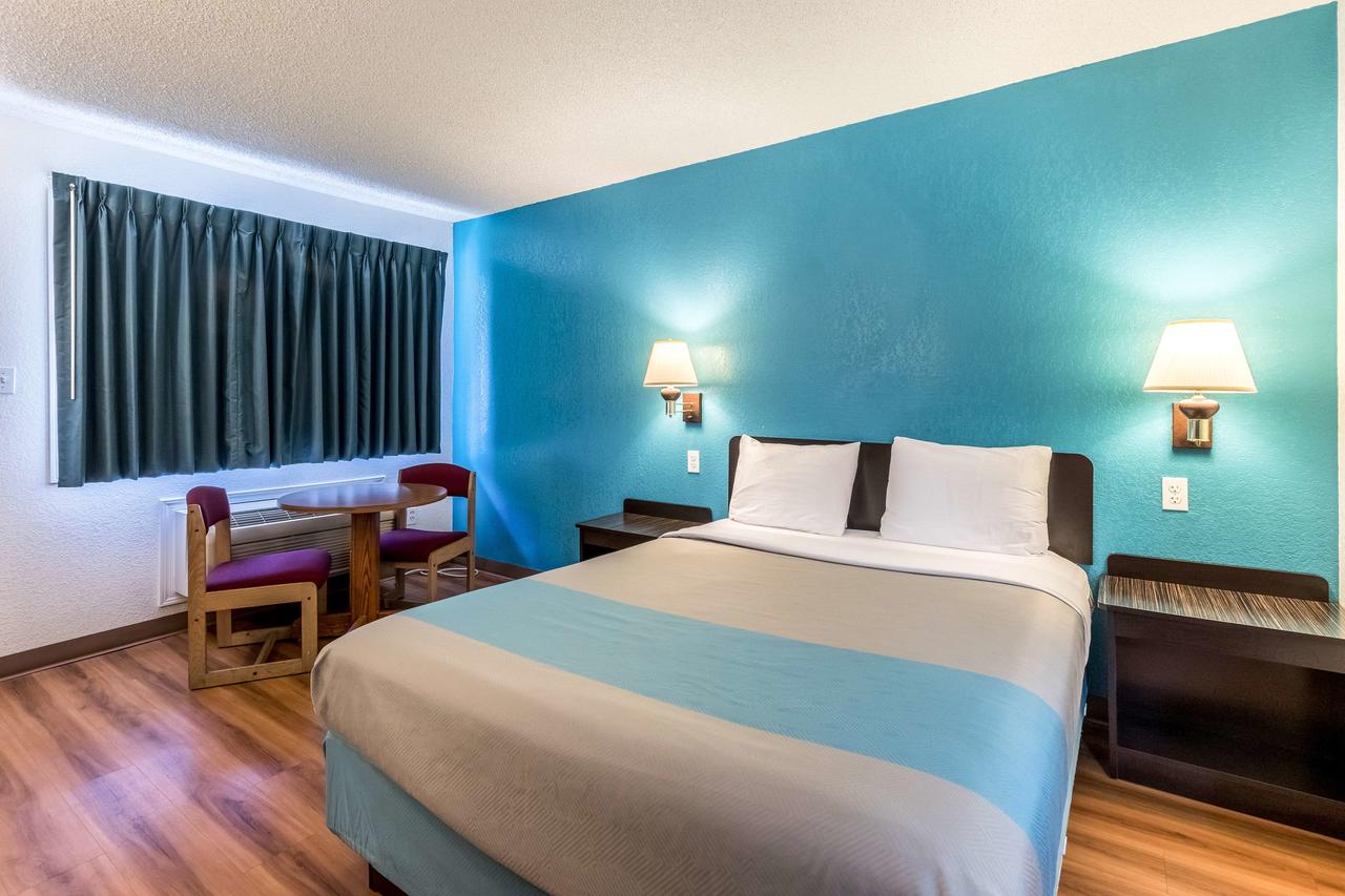 Motel 6 Astoria - thumb 19