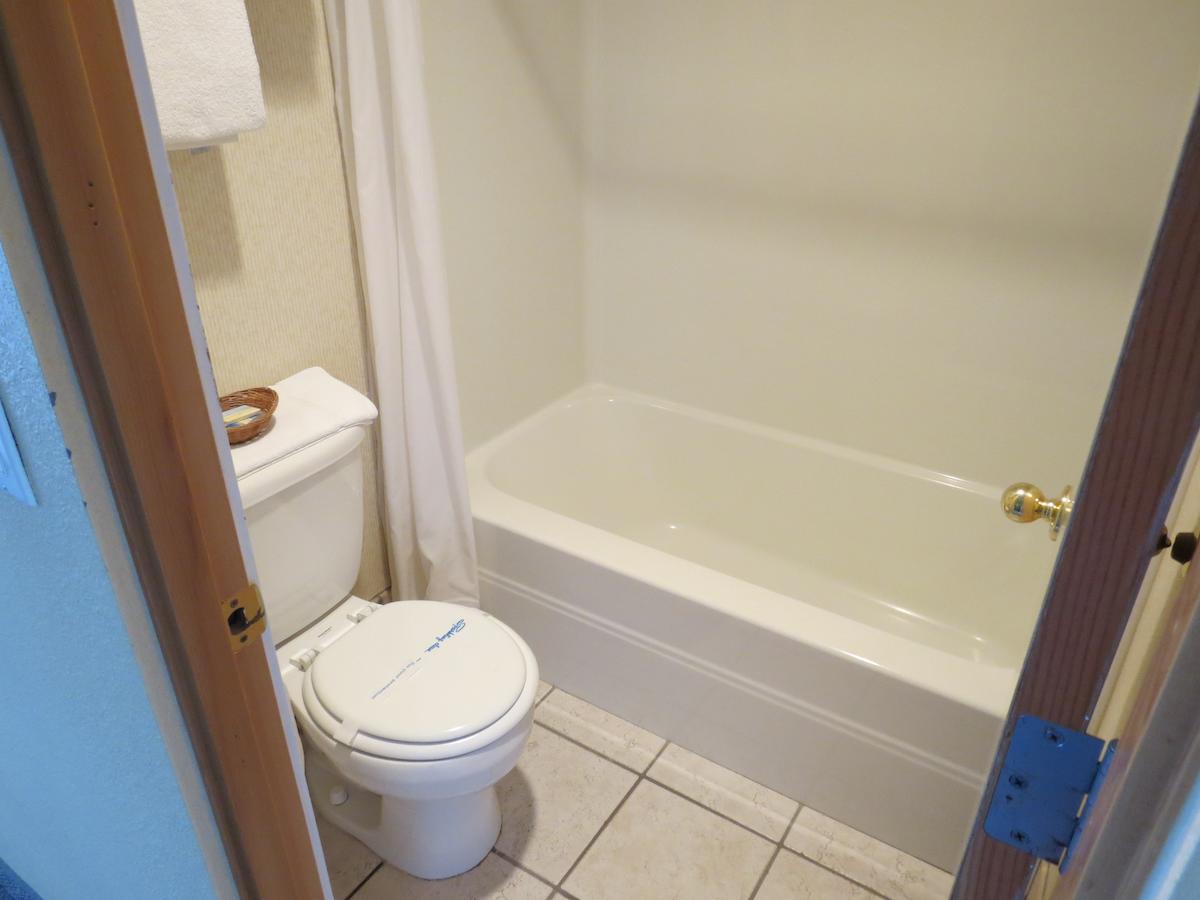 Western Royal Inn - thumb 10