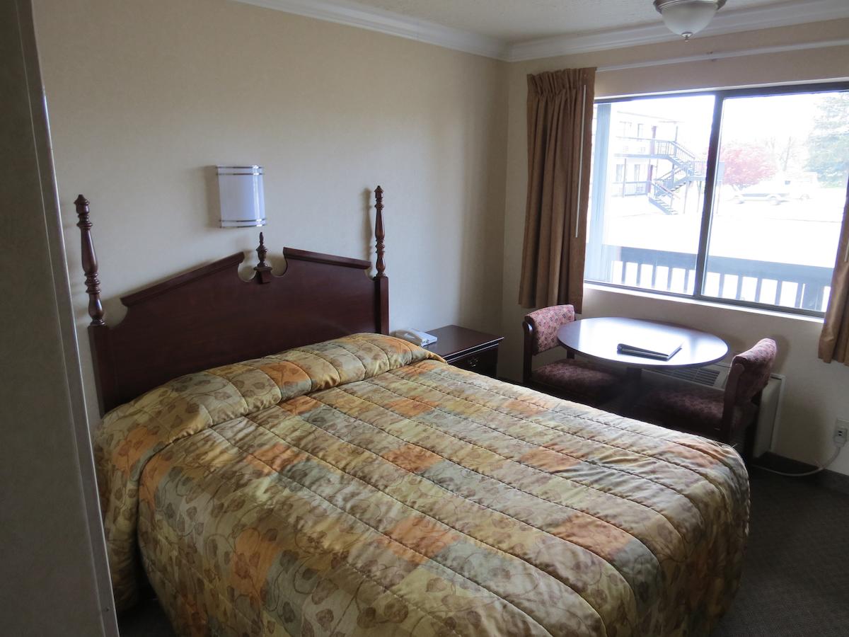 Western Royal Inn - thumb 8