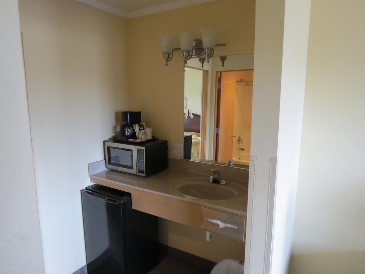 Western Royal Inn - thumb 9