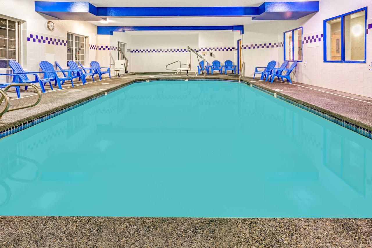 Days Inn & Suites By Wyndham Gresham - thumb 8