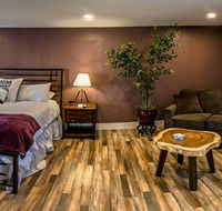 Wine Suite at Rellik House. Winery  Alpaca Farm - Accommodation Rooms