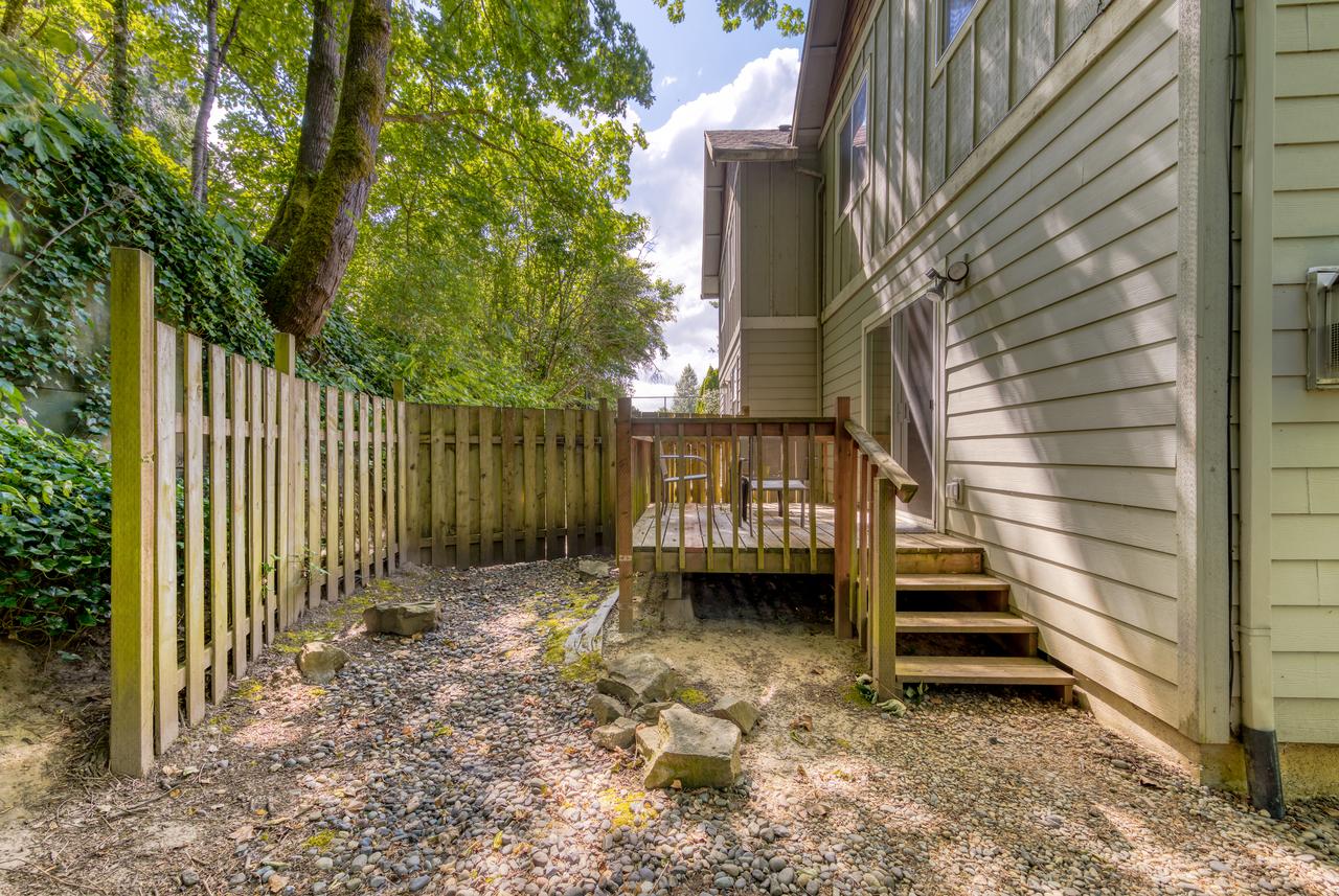 Troutdale Escape - 3 Bed 3 Bath Vacation Home In Troutdale - thumb 35