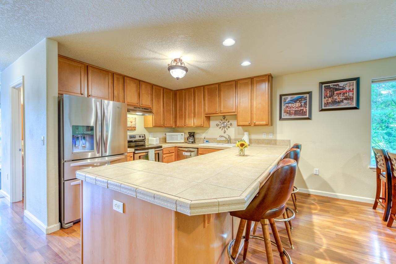 Troutdale Escape - 3 Bed 3 Bath Vacation Home In Troutdale - thumb 6