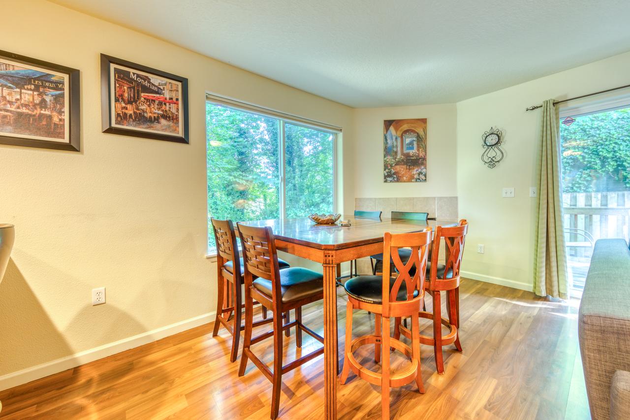 Troutdale Escape - 3 Bed 3 Bath Vacation Home In Troutdale - thumb 15