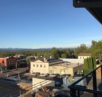 Columbia Gorge Industrial Loft - Accommodation Rooms