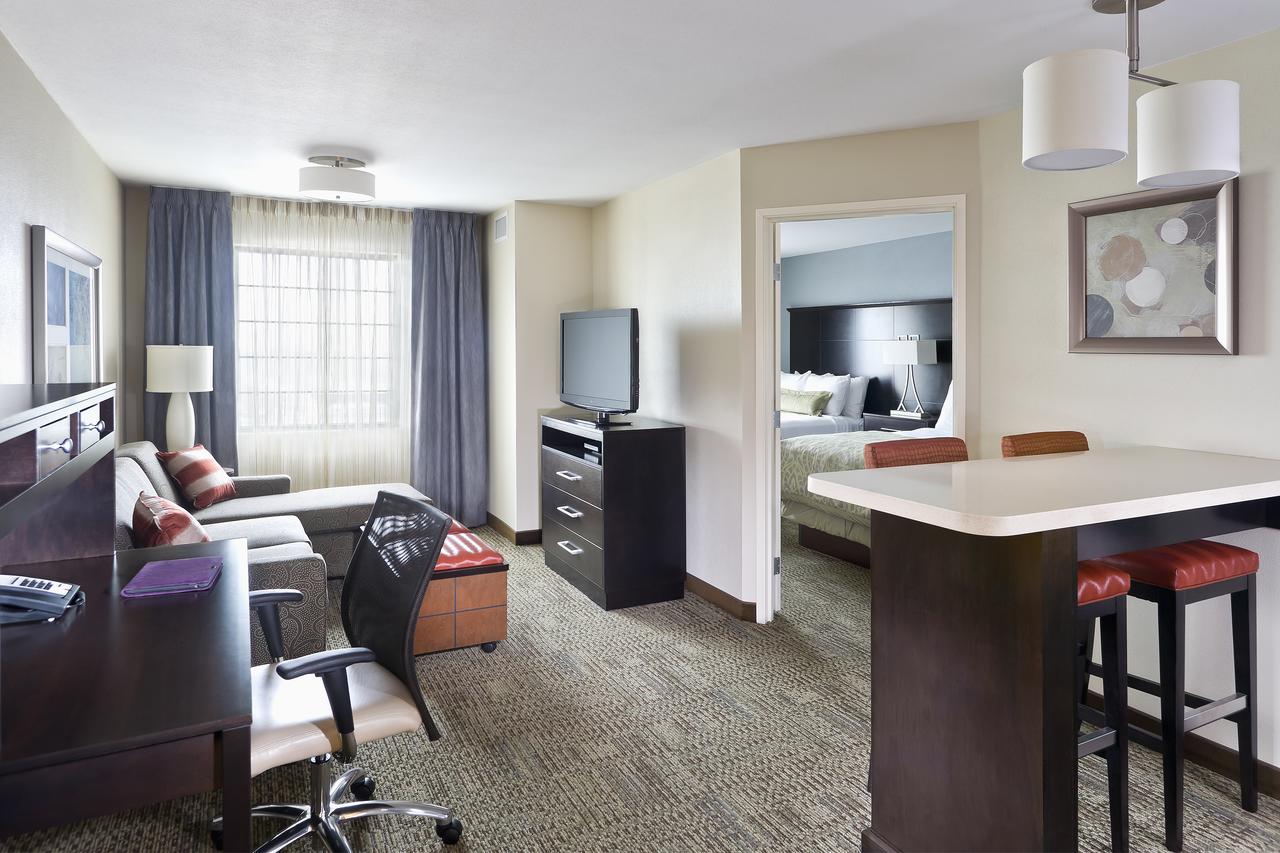 Staybridge Suites Montgomeryville - thumb 10