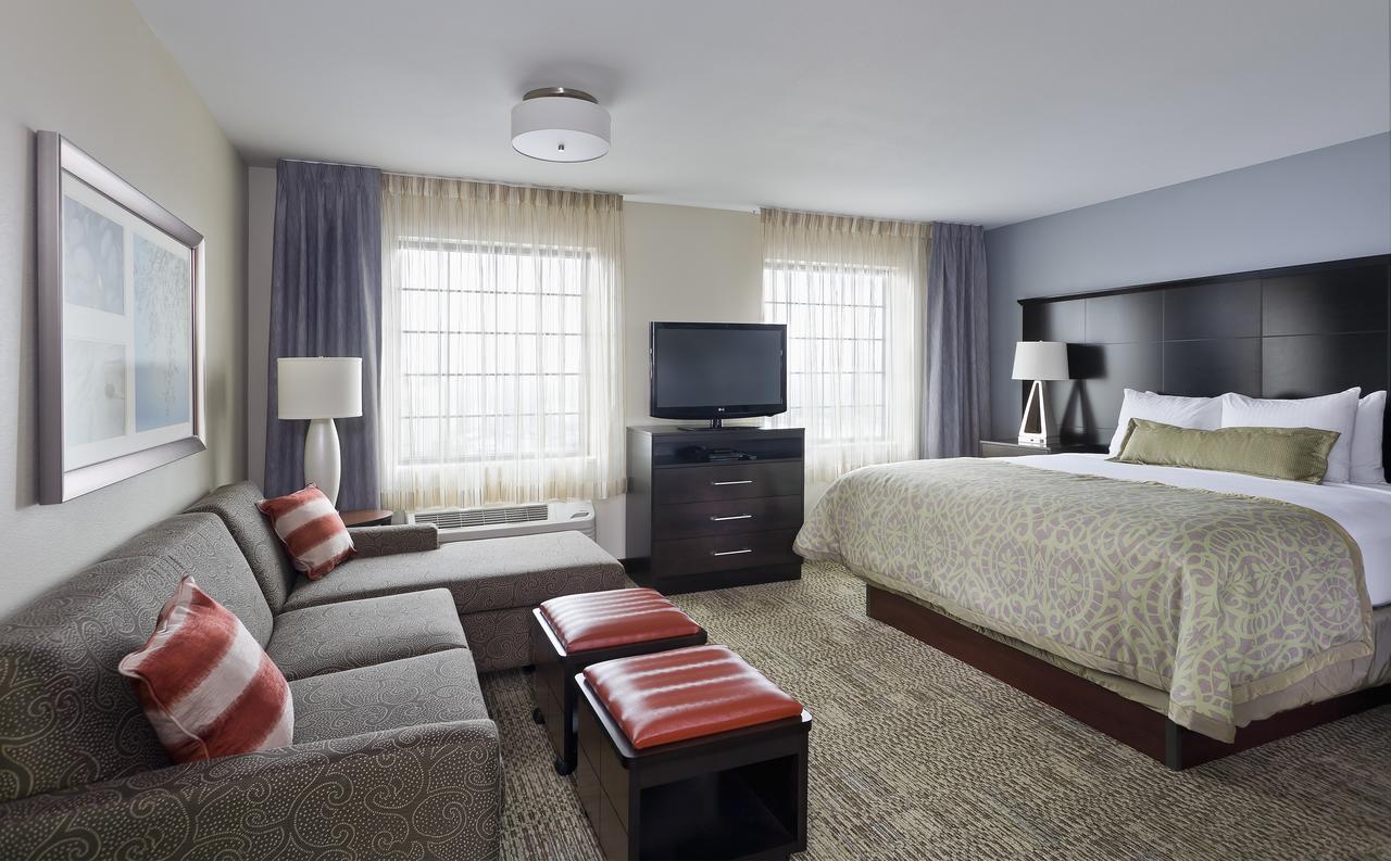 Staybridge Suites Montgomeryville - thumb 3