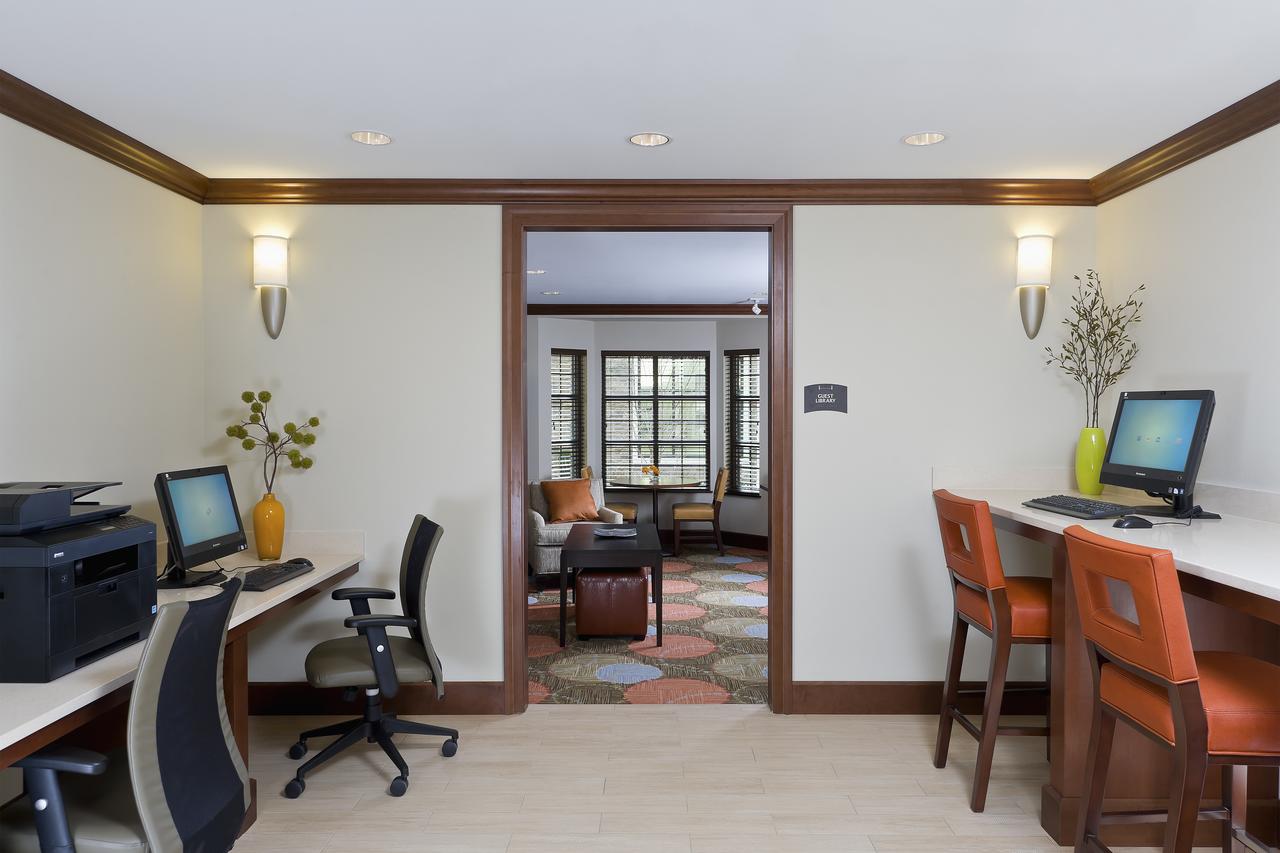 Staybridge Suites Montgomeryville - thumb 12