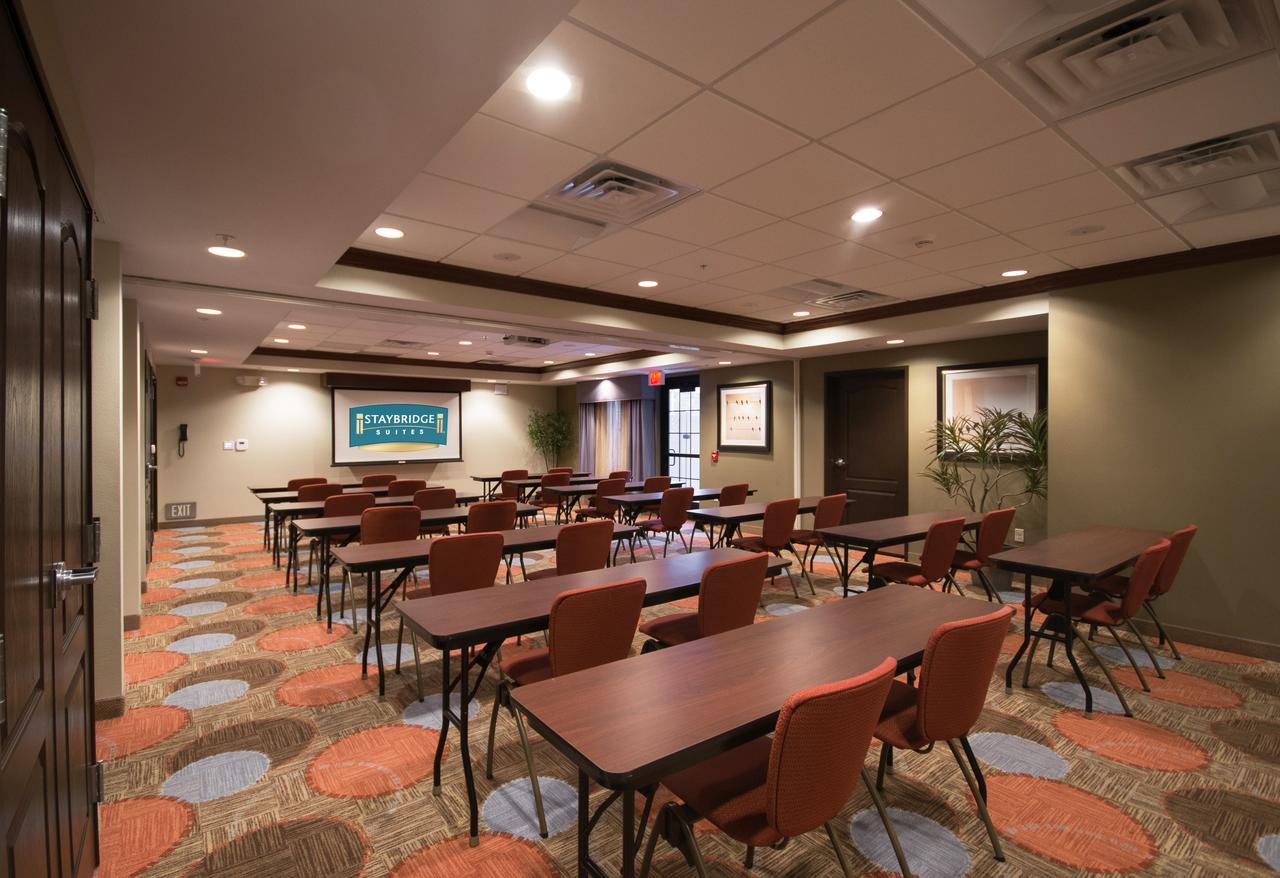 Staybridge Suites Montgomeryville - thumb 14