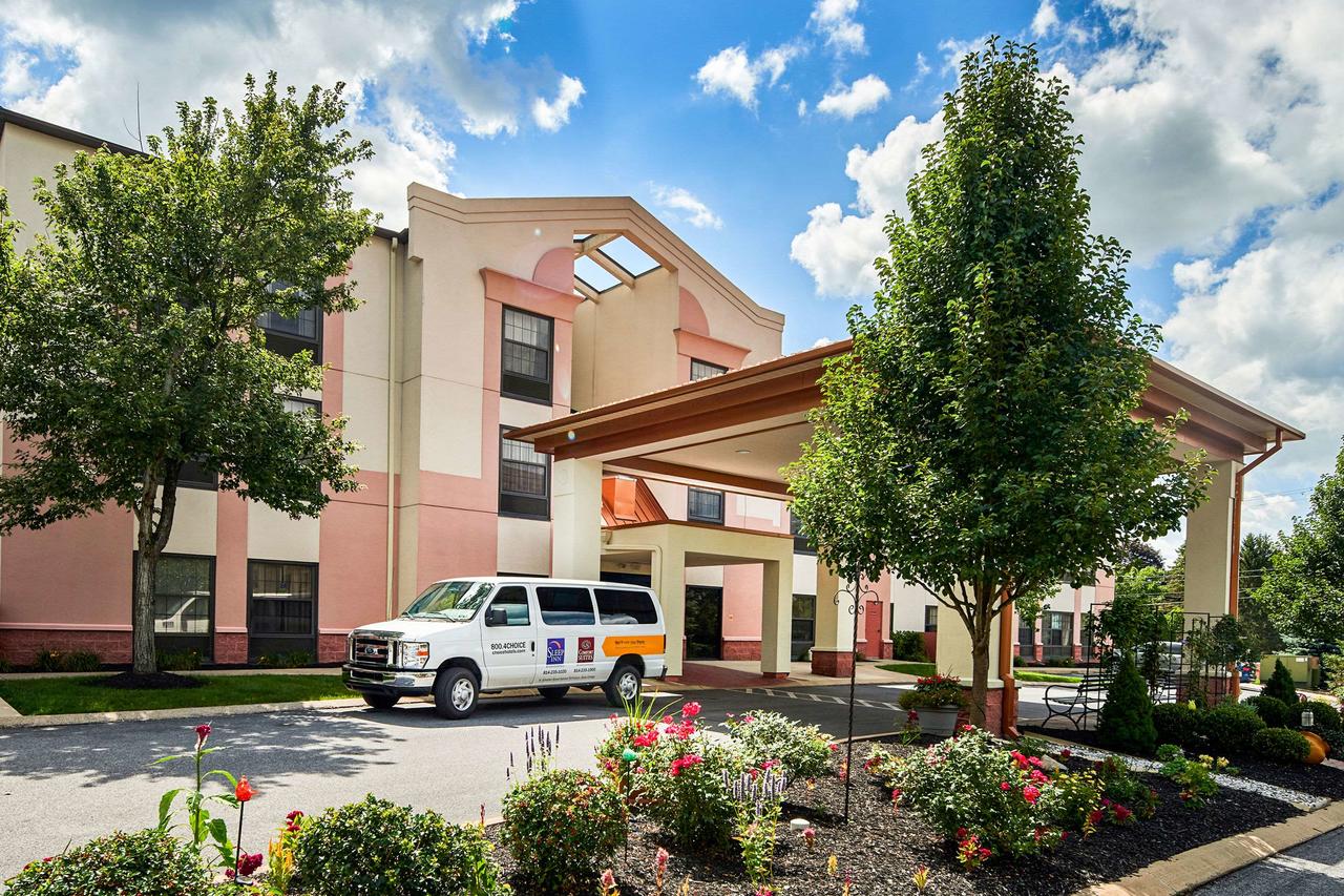 Comfort Suites Near Penn State - thumb 0