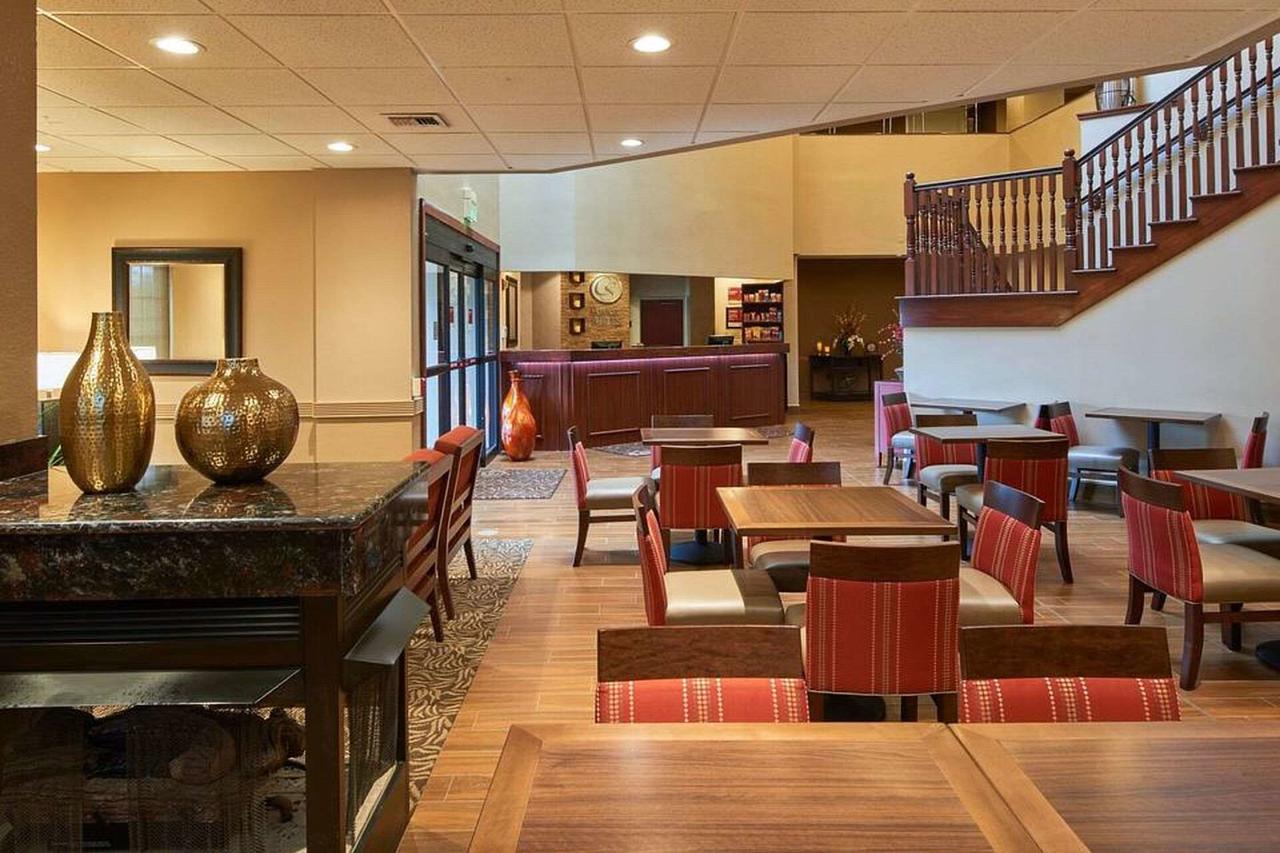 Comfort Suites Near Penn State - thumb 23