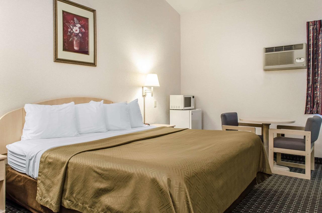 Rodeway Inn State College - Near University - thumb 2