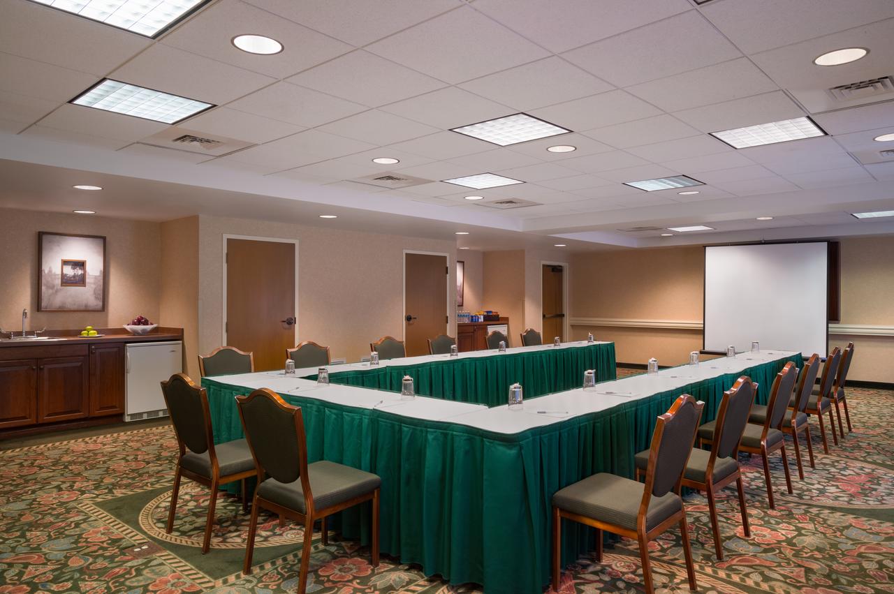 Hampton Inn & Suites State College At Williamsburg Square - thumb 22