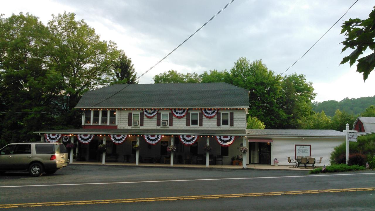 Beagle's Bed & Breakfast - thumb 7