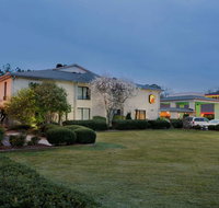 Super 8 by Wyndham Lancaster - Accommodation Rooms