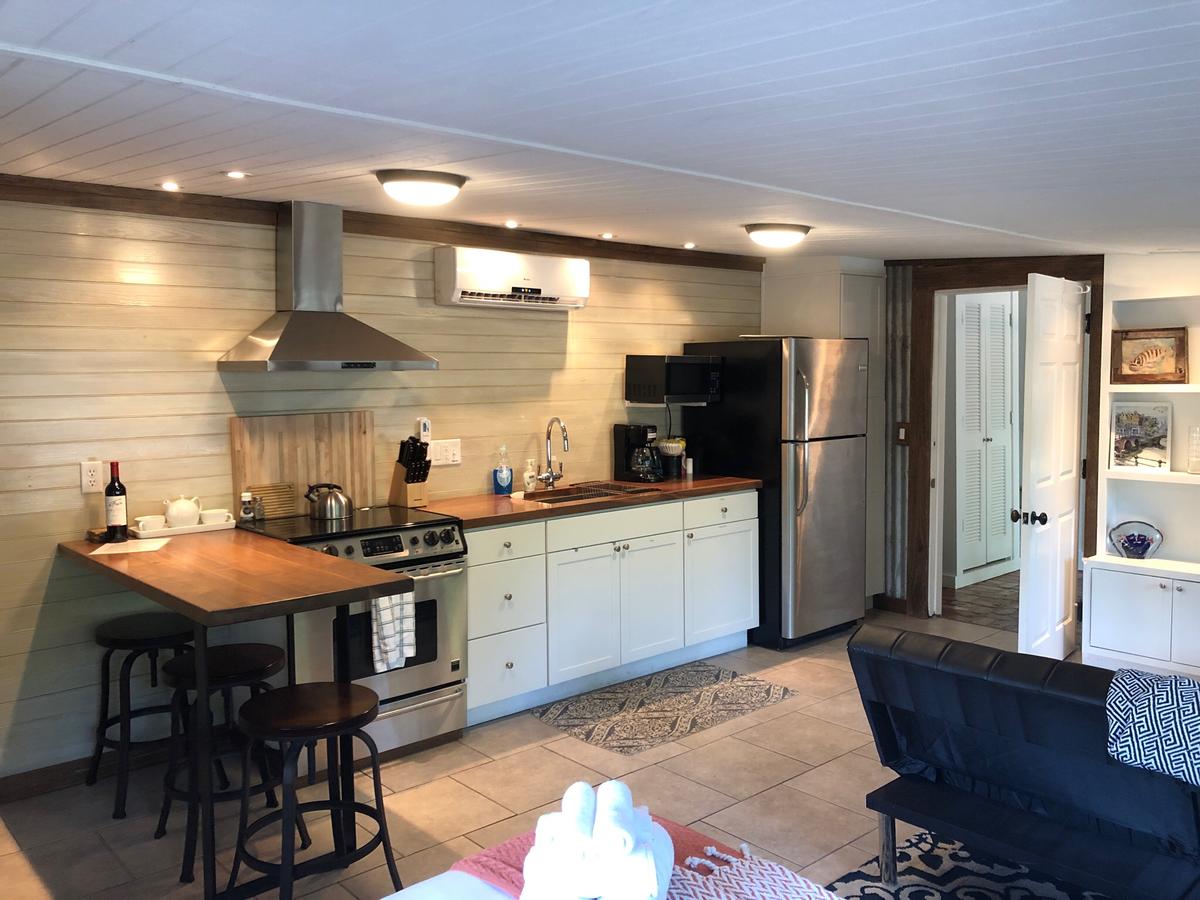 Island Hideout - thumb 0