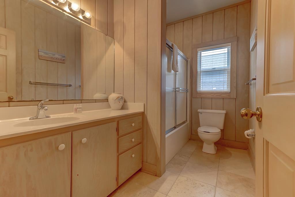 1027 West Ashley Home - thumb 33