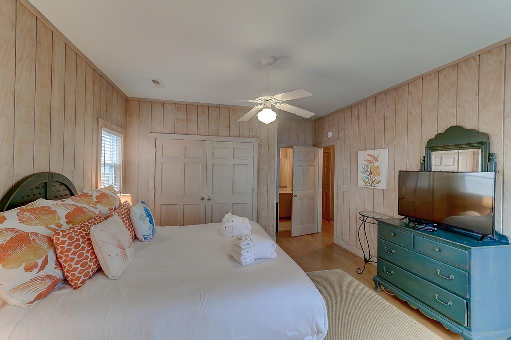 1027 West Ashley Home - thumb 4