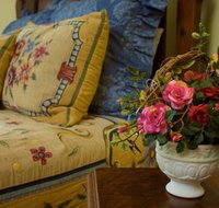 Lookaway Inn - Accommodation Rooms