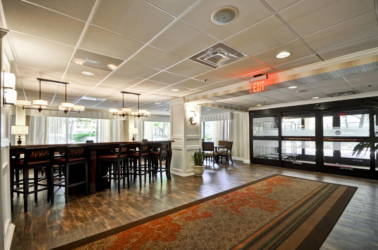 Hampton Inn Patriots Point - thumb 27