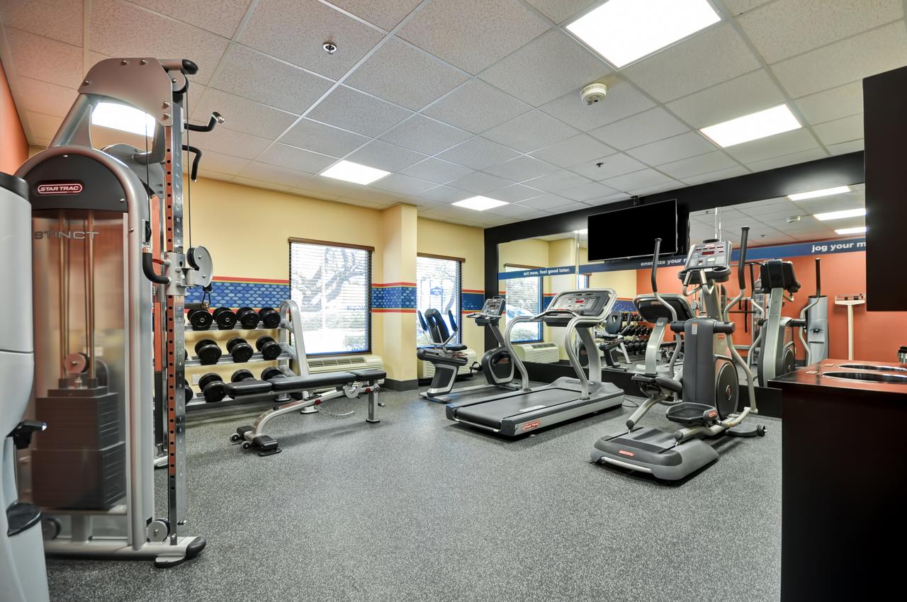 Hampton Inn Patriots Point - thumb 31