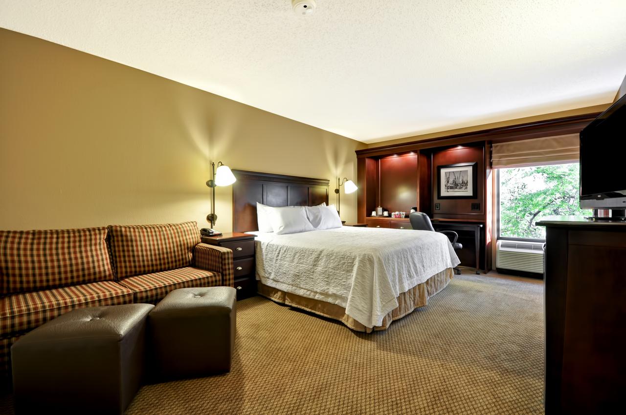 Hampton Inn Patriots Point - thumb 41