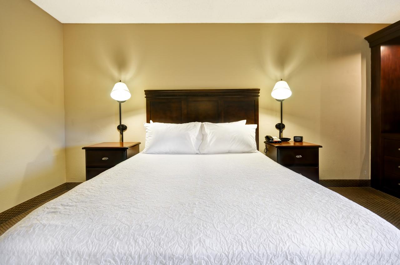 Hampton Inn Patriots Point - thumb 1