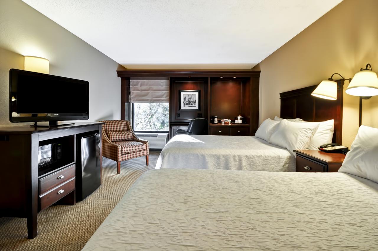 Hampton Inn Patriots Point - thumb 37