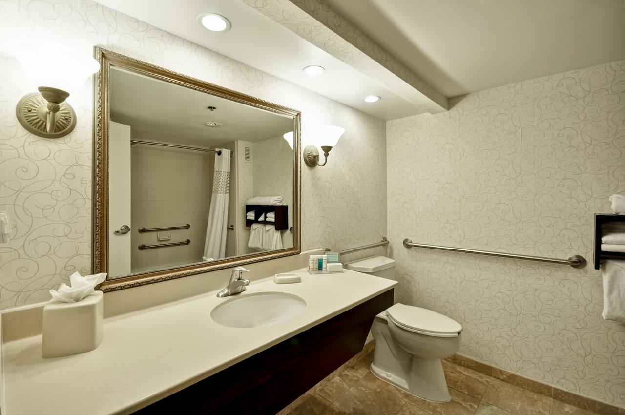 Hampton Inn Patriots Point - thumb 34