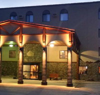 Blackstone Lodge and Suites - Accommodation Rooms