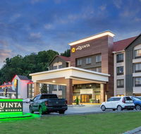 La Quinta Inn by Wyndham Pigeon Forge-Dollywood - Accommodation Rooms