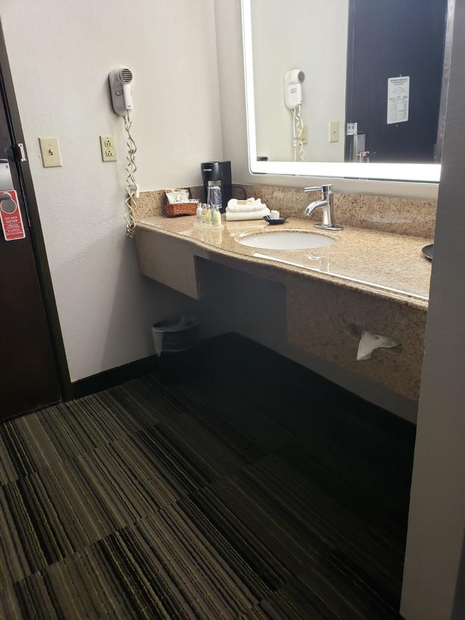 Alexis Inn And Suites Hotel - thumb 19