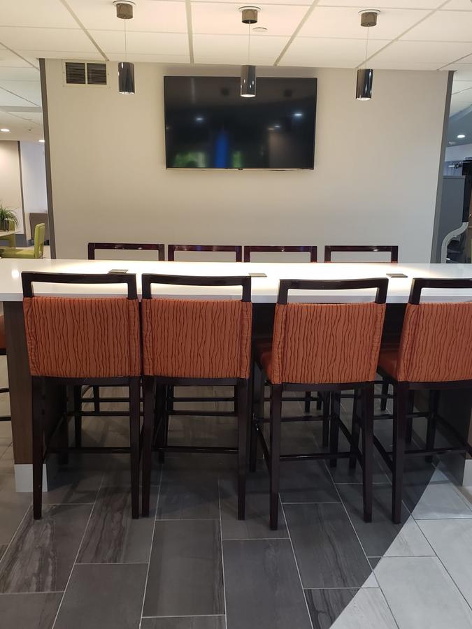 Alexis Inn And Suites Hotel - thumb 7