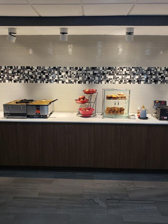 Alexis Inn And Suites Hotel - thumb 4