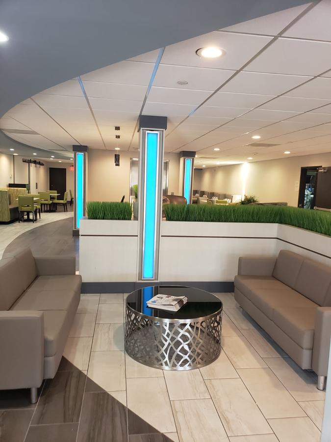 Alexis Inn And Suites Hotel - thumb 2