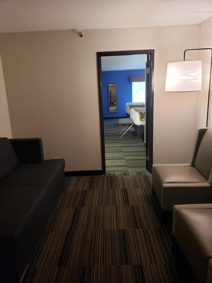 Alexis Inn And Suites Hotel - thumb 12