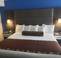 Alexis Inn and Suites Hotel - Accommodation Rooms