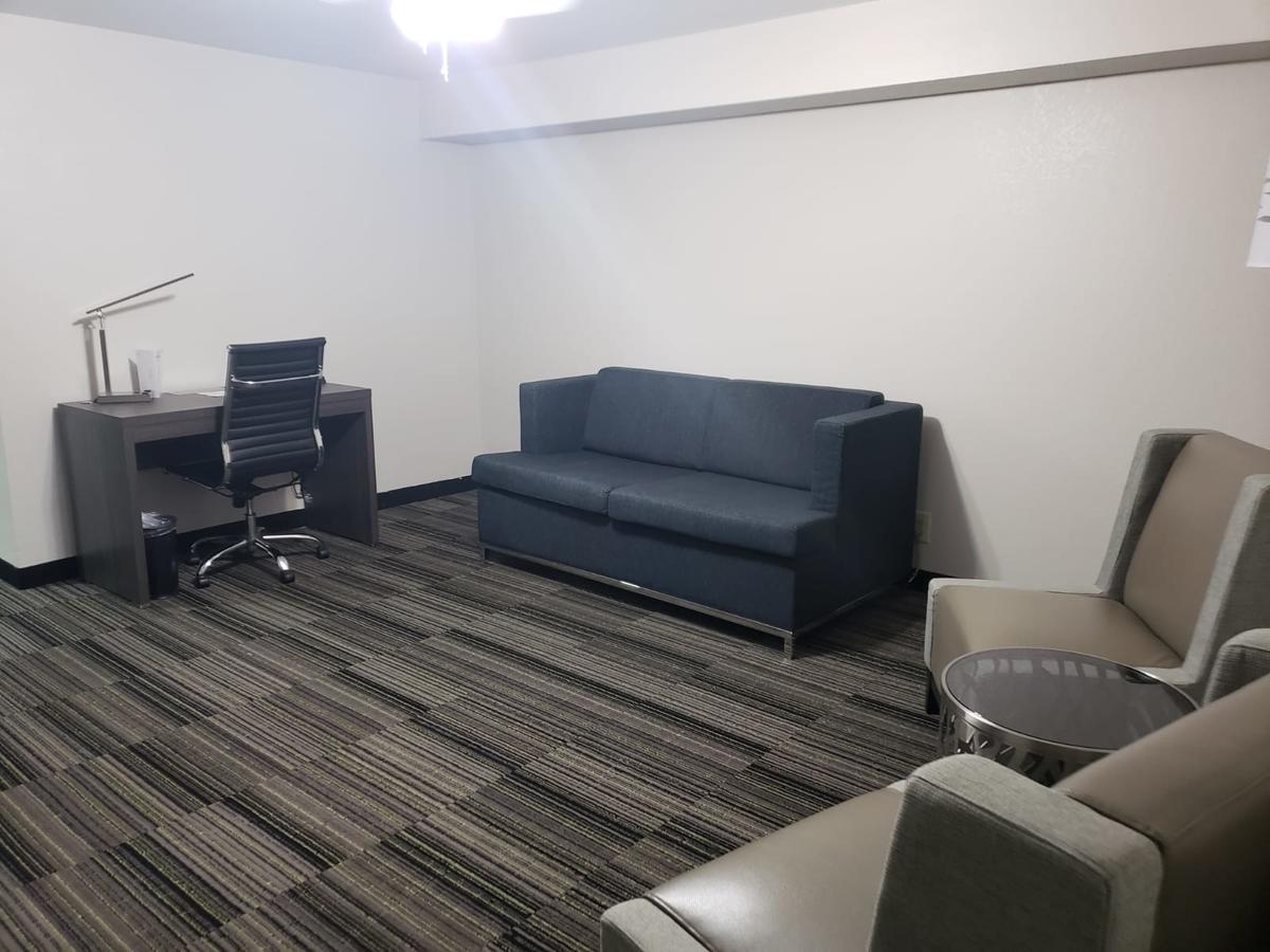 Alexis Inn And Suites Hotel - thumb 10