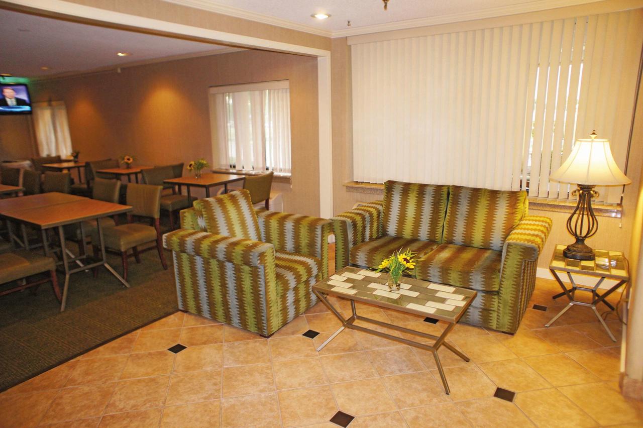 La Quinta By Wyndham Jackson - thumb 7