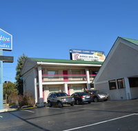 Executive Inn and Suites - Jackson - Accommodation Rooms