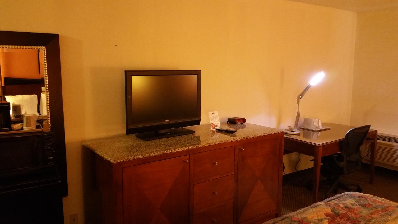 Jackson Hotel & Convention Center - thumb 15