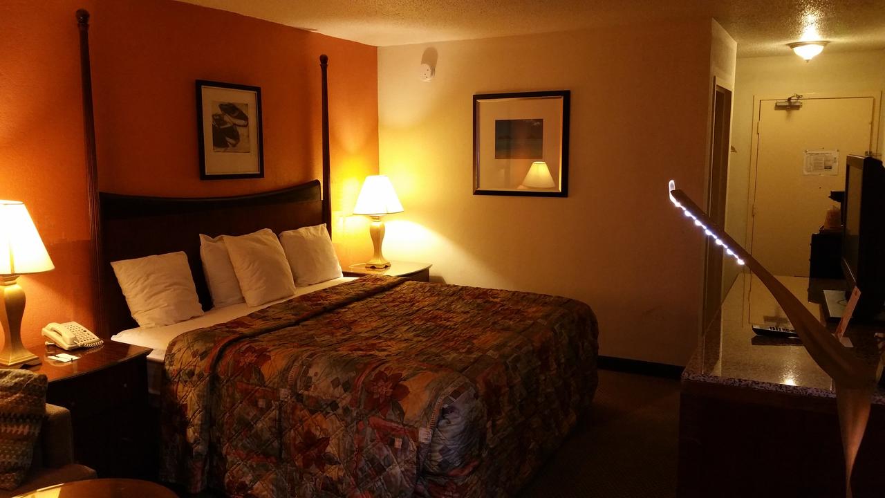 Jackson Hotel & Convention Center - thumb 10