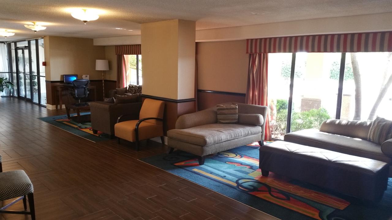 Jackson Hotel & Convention Center - thumb 3