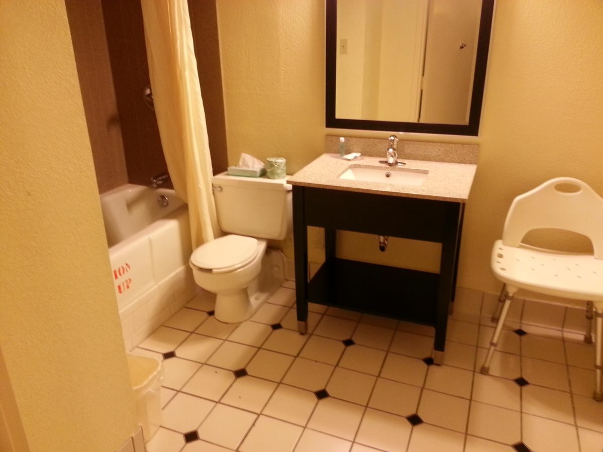 Jackson Hotel & Convention Center - thumb 16