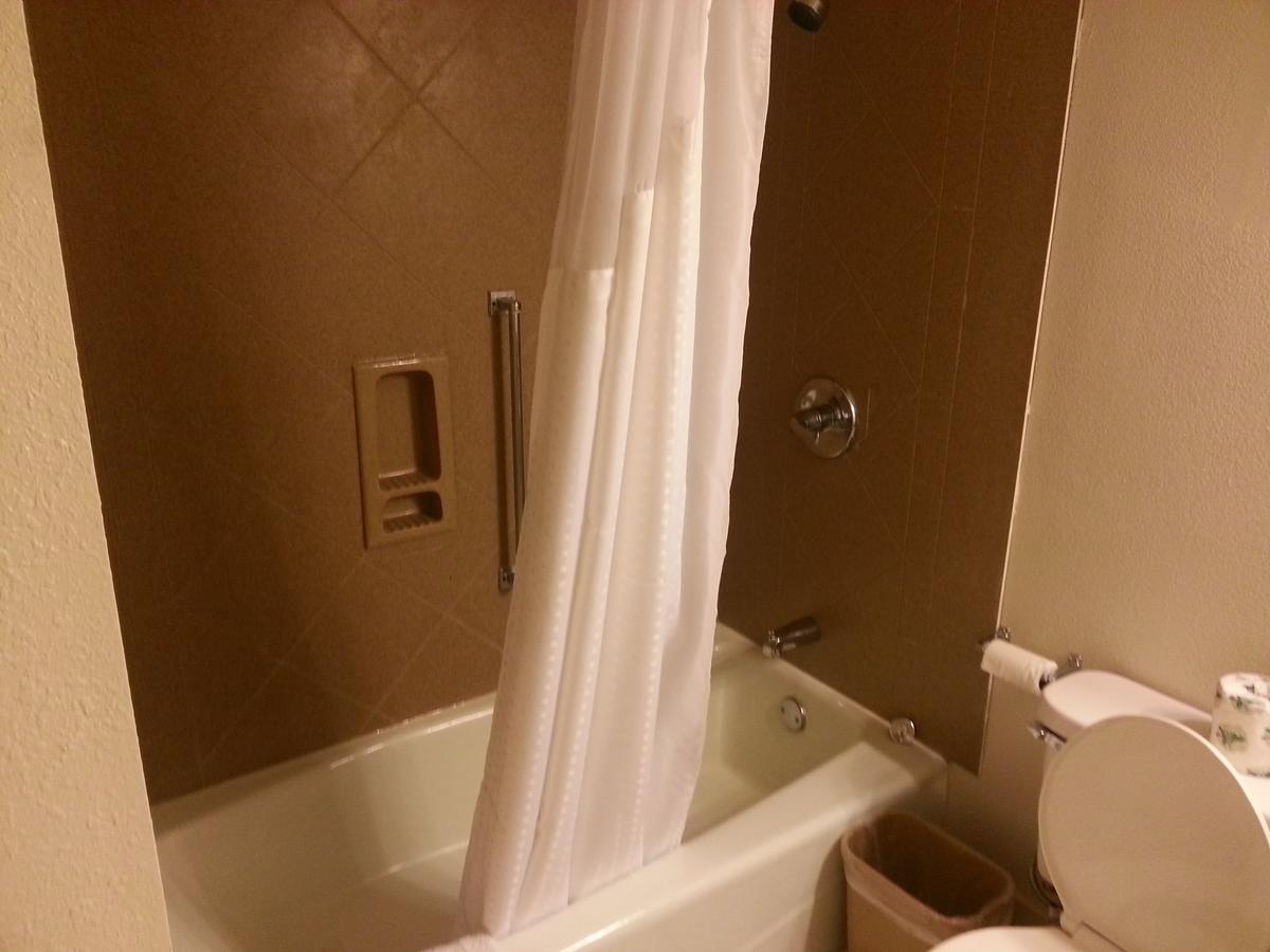 Jackson Hotel & Convention Center - thumb 17